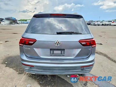 Zdjęcie 6 z 14 samochodu: 2018 VOLKSWAGEN TIGUAN S VIN:3VV1B7AX2JM065855 - miniatura