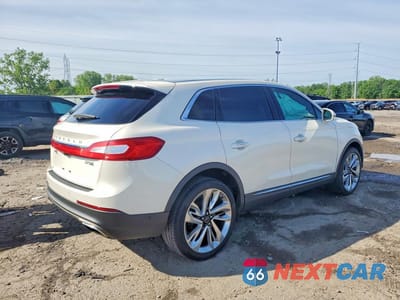 Trzecie zdjęcie samochodu z tyłu: 2016 LINCOLN MKX BLACK LABEL VIN:2LMPJ9JP6GBL79199 - miniatura