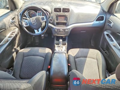 Zdjęcie 8 z 13 samochodu: 2018 DODGE JOURNEY SE VIN:3C4PDCAB8JT171491 - miniatura