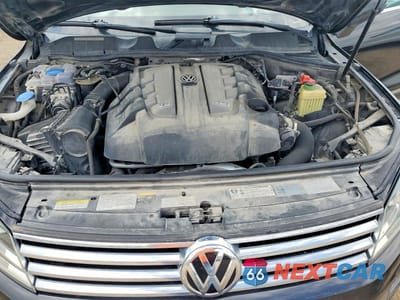 Zdjęcie 7 z 10 samochodu: 2016 VOLKSWAGEN TOUAREG VIN:WVGEP9BP6GD006870 - miniatura