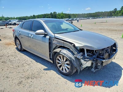 Czwarte zdjęcie samochodu z boku: 2016 KIA OPTIMA EX VIN:5XXGU4L34GG107299 - miniatura