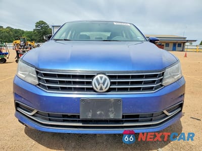 Piąte zdjęcie samochodu w środku: 2017 VOLKSWAGEN PASSAT S VIN:1VWAT7A30HC059411 - miniatura