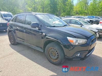 Czwarte zdjęcie samochodu z boku: 2011 MITSUBISHI RVR GT VIN:JA4AJ4AU6BZ600704 - miniatura