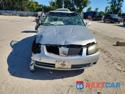 Piąte zdjęcie samochodu w środku: 2004 NISSAN SENTRA SE-R SPEC V VIN:3N1AB51D64L729564 - miniatura