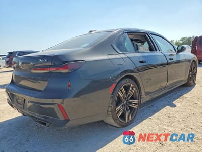 Trzecie zdjęcie samochodu z tyłu: 2023 BMW 760 XI VIN:WBA33EJ01PCL68158 - miniatura