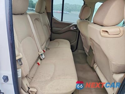 Zdjęcie 10 z 12 samochodu: 2006 NISSAN FRONTIER SE VIN:1N6AD07U06C474522 - miniatura