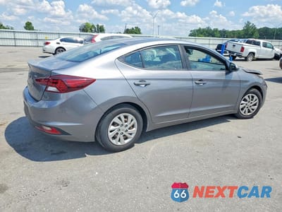 Trzecie zdjęcie samochodu z tyłu: 2019 HYUNDAI ELANTRA SE VIN:KMHD74LF8KU829619 - miniatura