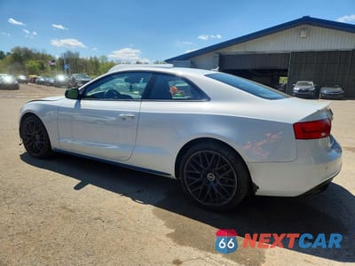 Drugie zdjęcie samochodu z przodu: 2017 AUDI A5 SPORT VIN:WAUD2AFR2HA001533 - miniatura