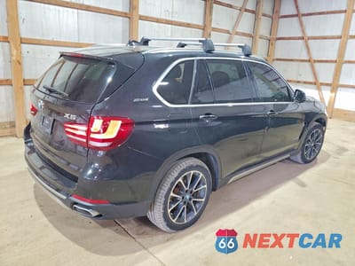 Trzecie zdjęcie samochodu z tyłu: 2017 BMW X5 XDR40E VIN:5UXKT0C33H0V96365 - miniatura