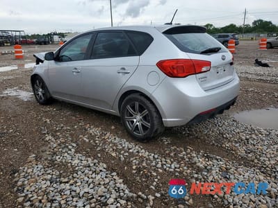 Drugie zdjęcie samochodu z przodu: 2011 KIA FORTE EX VIN:KNAFU5A26B5332197 - miniatura