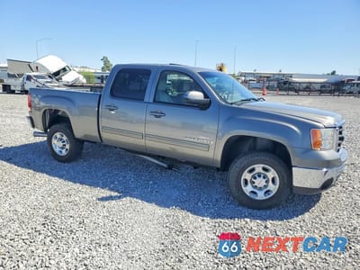 Czwarte zdjęcie samochodu z boku: 2007 GMC SIERRA K2500 HEAVY DUTY VIN:1GTHK23677F532863 - miniatura