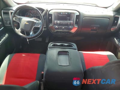 Zdjęcie 8 z 12 samochodu: 2018 CHEVROLET SILVERADO C1500 LT VIN:3GCPCRECXJG464648 - miniatura