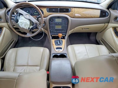 Zdjęcie 8 z 12 samochodu: 2006 JAGUAR S-TYPE VIN:SAJWA01A16FN55352 - miniatura