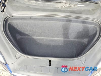Zdjęcie 12 z 13 samochodu: 2018 TESLA MODEL X VIN:5YJXCBE23JF136198 - miniatura