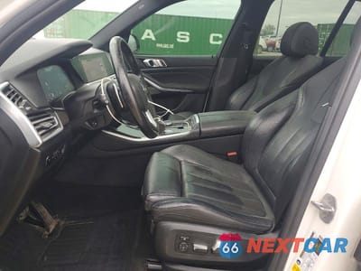 Zdjęcie 7 z 13 samochodu: 2019 BMW X5 XDRIVE40I VIN:5UXCR6C54KLK80518 - miniatura