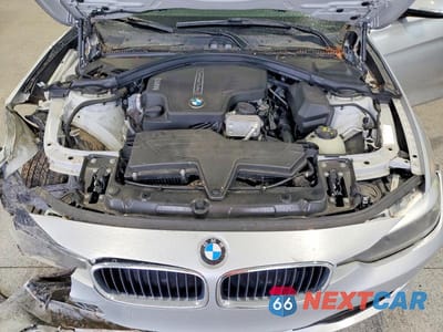 Zdjęcie 11 z 12 samochodu: 2015 BMW 320 I XDRIVE VIN:WBA3C3G50FNS75092 - miniatura