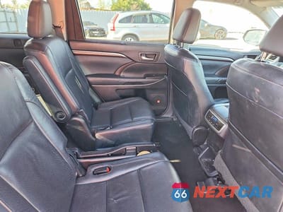 Zdjęcie 11 z 14 samochodu: 2015 TOYOTA HIGHLANDER LIMITED VIN:5TDDKRFH7FS072168 - miniatura
