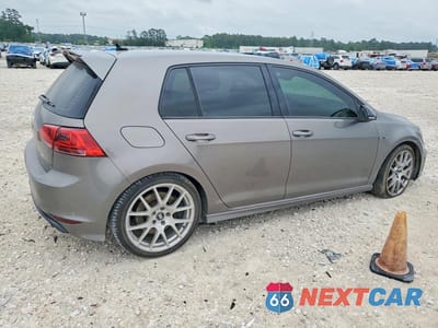 Trzecie zdjęcie samochodu z tyłu: 2016 VOLKSWAGEN GOLF R VIN:WVWUF7AU6GW268164 - miniatura