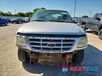 Piąte zdjęcie samochodu w środku: 2003 FORD F150 VIN:2FTRX17293CA06778 - miniatura