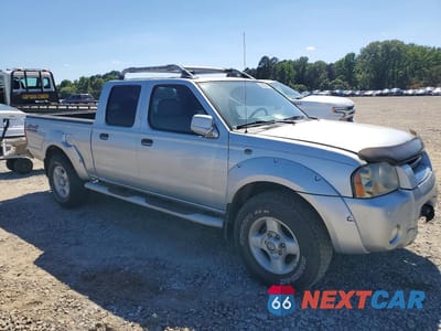 Czwarte zdjęcie samochodu z boku: 2002 NISSAN FRONTIER XE-V6 VIN:1N6ED29YX2C388643 - miniatura