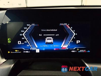 Zdjęcie 9 z 12 samochodu: 2026 BMW X2 M35I VIN:WBX83GM08T5600286 - miniatura