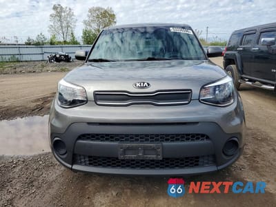 Piąte zdjęcie samochodu w środku: 2019 KIA SOUL BASE VIN:KNDJN2A20K7691817 - miniatura