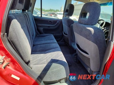 Zdjęcie 11 z 13 samochodu: 2001 HONDA CR-V LX VIN:JHLRD18421C021458 - miniatura