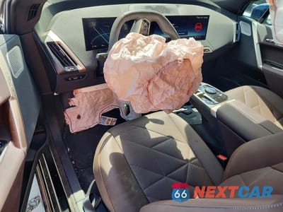 Zdjęcie 8 z 13 samochodu: 2025 BMW IX XDRIVE50 VIN:WB523CF08SCU58827 - miniatura
