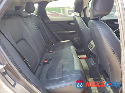 Zdjęcie 11 z 13 samochodu: 2017 JAGUAR F-PACE PREMIUM VIN:SADCJ2BN3HA491513 - miniatura