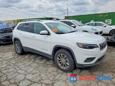 Czwarte zdjęcie samochodu z boku: 2021 JEEP CHEROKEE LATITUDE LUX VIN:1C4PJMMX0MD158279 - miniatura
