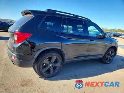 Trzecie zdjęcie samochodu z tyłu: 2021 HONDA PASSPORT ELITE VIN:5FNYF8H02MB027440 - miniatura