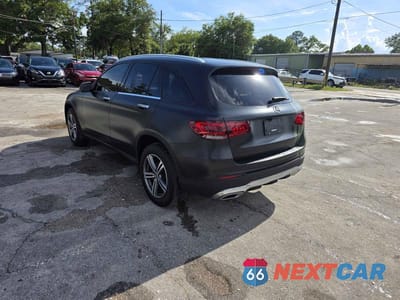 Trzecie zdjęcie samochodu z tyłu: 2020 MERCEDES-BENZ GLC 300 VIN:W1N0G8DB2LF806731 - miniatura