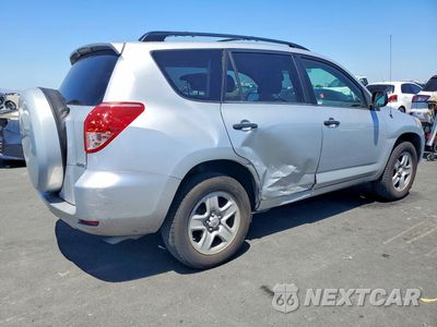 Trzecie zdjęcie samochodu z tyłu: 2007 TOYOTA RAV4 BASE VIN:JTMBD33V675065826 - miniatura
