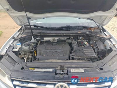 Zdjęcie 12 z 13 samochodu: 2018 VOLKSWAGEN TIGUAN VIN:3VV2B7AX1JM105265 - miniatura