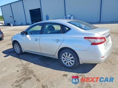 Drugie zdjęcie samochodu z przodu: 2015 NISSAN SENTRA S VIN:3N1AB7AP4FY311208 - miniatura