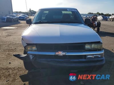 Piąte zdjęcie samochodu w środku: 1998 CHEVROLET S TRUCK S10 VIN:1GCCS1443WK173888 - miniatura