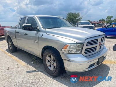 2015 RAM 1500 ST 1C6RR6FM4FS624107 - główne zdjęcie licytacji z USA - miniatura