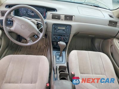 Zdjęcie 8 z 12 samochodu: 1999 TOYOTA CAMRY LE V6 VIN:JT2BF22K8X0192742 - miniatura