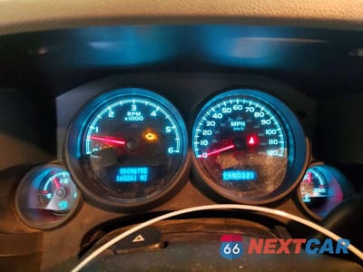 Zdjęcie 9 z 12 samochodu: 2010 GMC SIERRA K1500 SL VIN:3GTRKUEA6AG167177 - miniatura