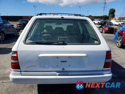 Zdjęcie 6 z 12 samochodu: 1995 MERCEDES-BENZ E 320 VIN:WDBEA92E3SF304552 - miniatura