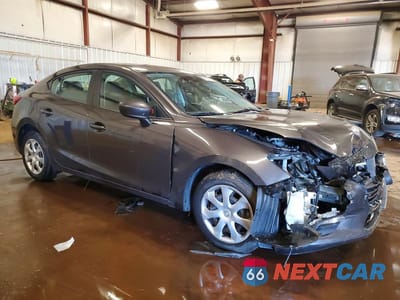 Czwarte zdjęcie samochodu z boku: 2017 MAZDA 3 SPORT VIN:3MZBN1U75HM138128 - miniatura