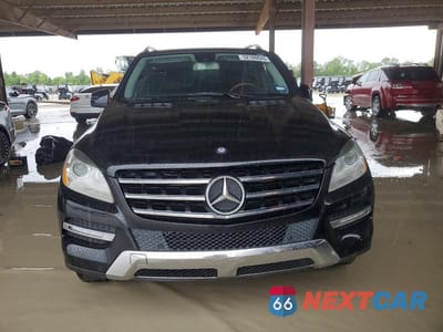 Piąte zdjęcie samochodu w środku: 2012 MERCEDES-BENZ ML 350 4MATIC VIN:4JGDA5HB6CA035296 - miniatura