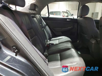 Zdjęcie 10 z 12 samochodu: 2004 HONDA ACCORD EX VIN:1HGCM56804A137923 - miniatura