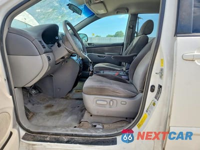 Zdjęcie 7 z 13 samochodu: 2010 TOYOTA SIENNA LE 7-PASSENGER VIN:5TDKK4CC9AS320397 - miniatura