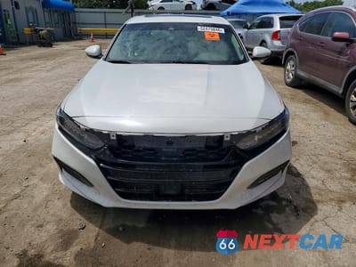 Piąte zdjęcie samochodu w środku: 2019 HONDA ACCORD EXL VIN:1HGCV1F53KA023844 - miniatura