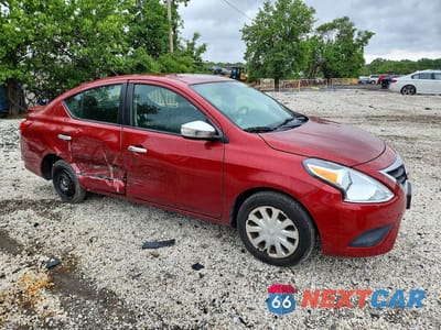 Czwarte zdjęcie samochodu z boku: 2018 NISSAN VERSA SV VIN:3N1CN7AP4JK416309 - miniatura
