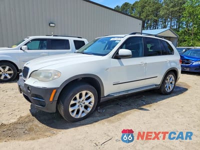 2013 BMW X5 XDRIVE35I 5UXZV4C54D0B17627 - główne zdjęcie licytacji z USA - miniatura