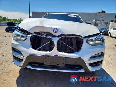 Piąte zdjęcie samochodu w środku: 2018 BMW X3 XDRIVE30I VIN:5UXTR9C56JLD67968 - miniatura