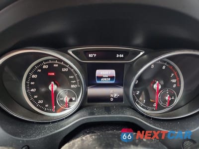 Zdjęcie 9 z 12 samochodu: 2019 MERCEDES-BENZ CLA 250 VIN:WDDSJ4EB6KN776250 - miniatura