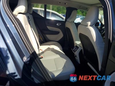 Zdjęcie 10 z 12 samochodu: 2021 VOLVO XC40 T5 MOMENTUM VIN:YV4162UK6M2561949 - miniatura